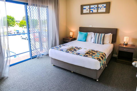 Marina Hotel - Accommodation Australia 30