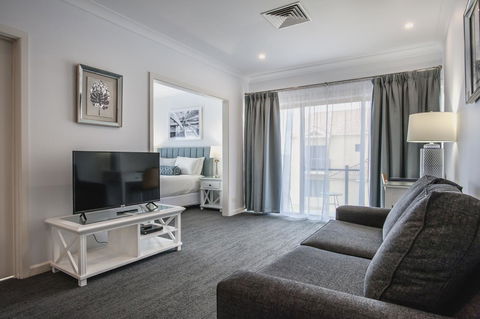Marina Hotel - Accommodation Australia 9