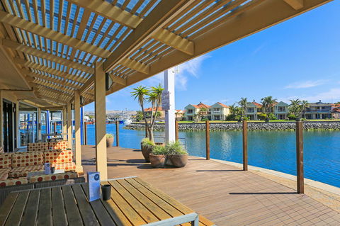 Marina Hotel - Accommodation Australia 38