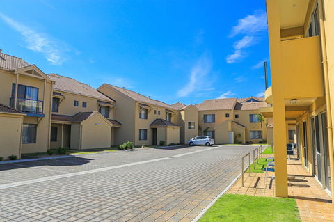 Marina Hotel - Accommodation Australia 34