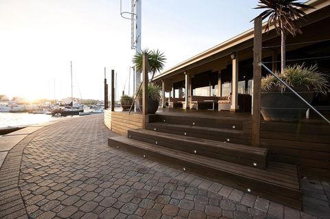 Marina Hotel - Accommodation Australia 37