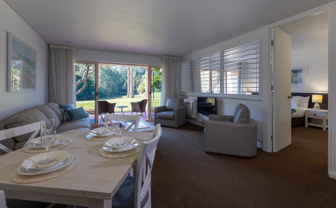 Pacific Bay Resort - Local Tourism 30