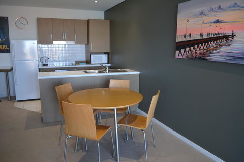 Wallaroo Marina Luxury Apartment - Accommodation Australia 19