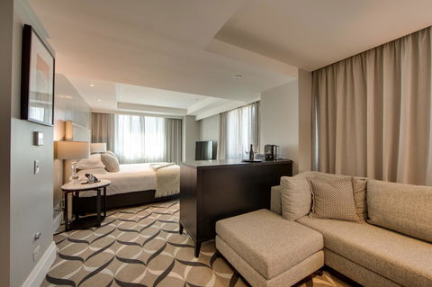 Mayfair Hotel - Accommodation Australia 5
