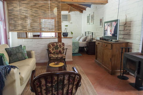 Trevalia Accommodation - Accommodation Australia 1