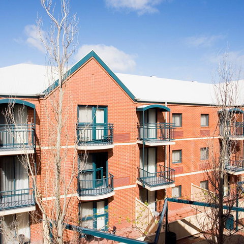 BreakFree Adelaide - Local Tourism 4