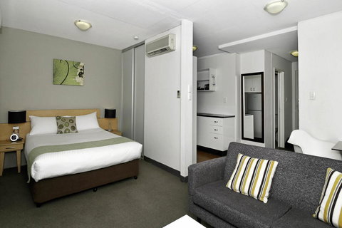 BreakFree Adelaide - Local Tourism 15