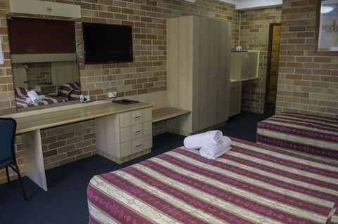 Windsor Terrace Motel - Australia Shopping 11