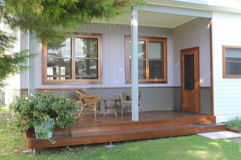 \'Point Break\' Your Waterfront Break At The Point - Accommodation Australia 2