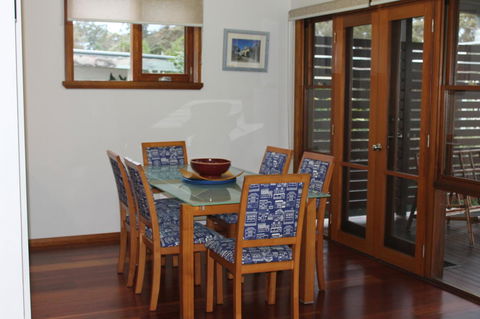 \'Point Break\' Your Waterfront Break At The Point - Accommodation Australia 7