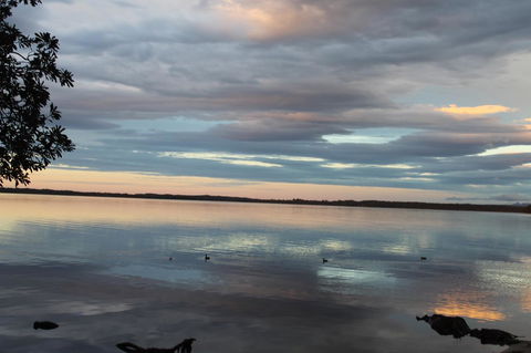 \'Point Break\' Your Waterfront Break At The Point - Accommodation Australia 1