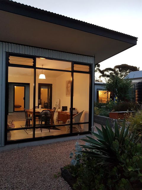 Sinclair Eco House - Accommodation Australia 14