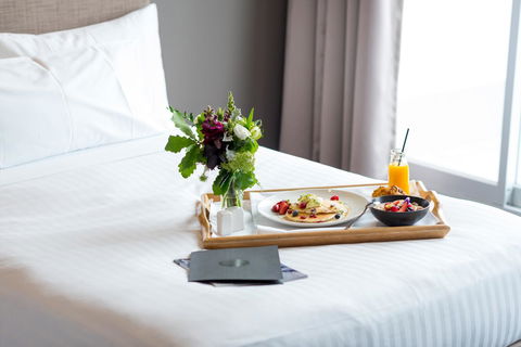 Pullman Adelaide - Bed n Breakfasts 38