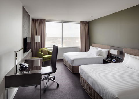Pullman Adelaide - Bed n Breakfasts 30