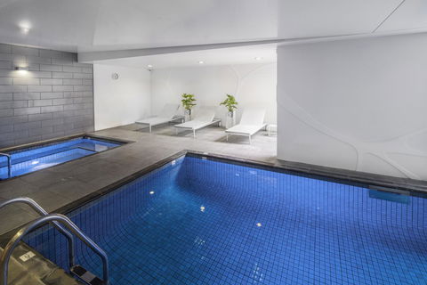 Pullman Adelaide - Bed n Breakfasts 2