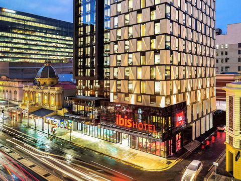 Ibis Adelaide - Bed n Breakfasts 0