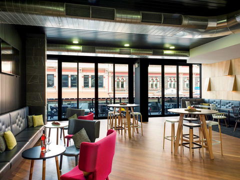 Ibis Adelaide - Bed n Breakfasts 31