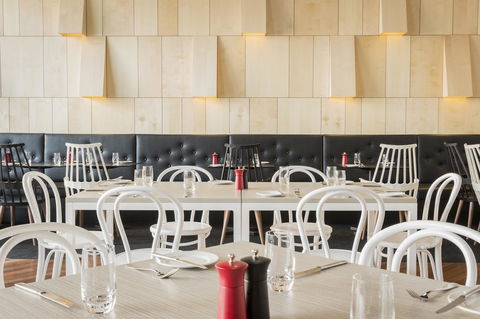 Ibis Adelaide - Bed n Breakfasts 19