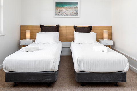 Bay 10 - Suites And Apartments - Accommodation Australia 15