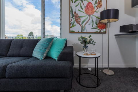 Bay 10 - Suites And Apartments - Accommodation Australia 5