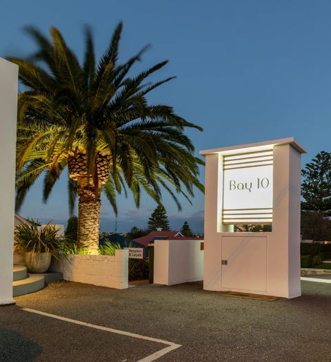 Bay 10 - Suites And Apartments - Accommodation Australia 16