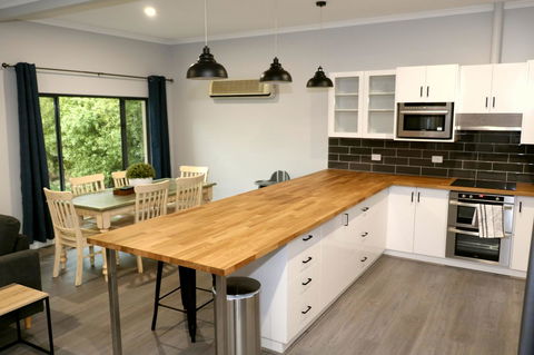 The Purple Door On Seaview - Accommodation Australia 2