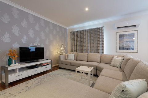 Boutique Getaway On Wright - Australia Shopping 1