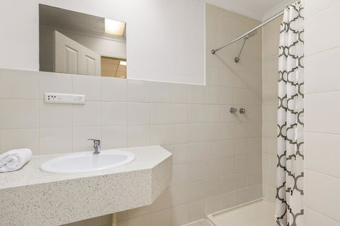 Cosmo On Bank - Accommodation Australia 13