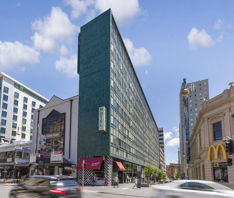 Cosmo On Bank - Accommodation Australia 0