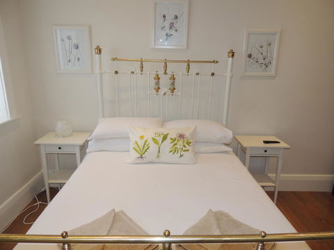 Glenelg - Marina Retreat - Australia Shopping 16