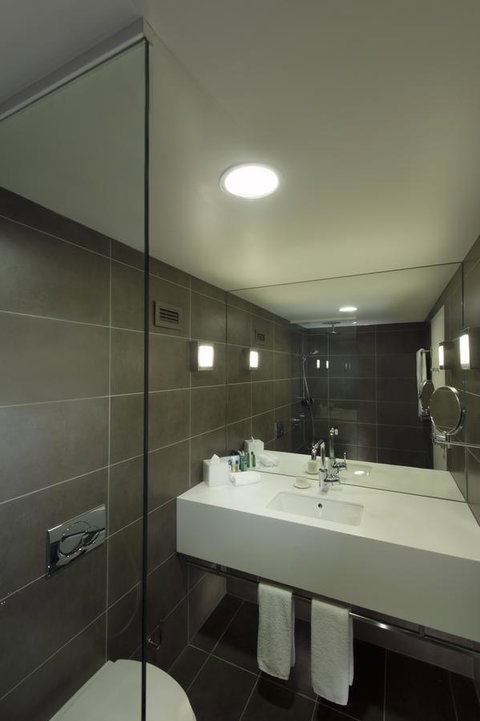 Hilton Adelaide - Bed n Breakfasts 15