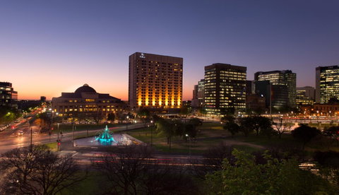 Hilton Adelaide - Bed n Breakfasts 0