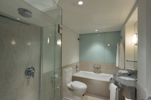 Hilton Adelaide - Bed n Breakfasts 17