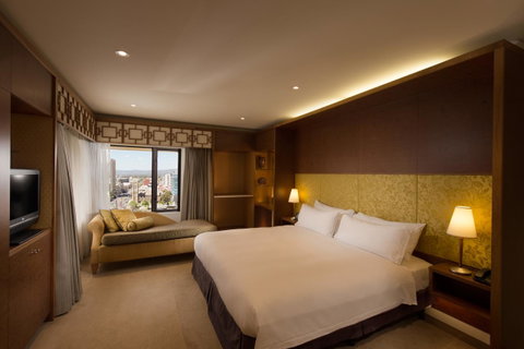 Hilton Adelaide - Bed n Breakfasts 23