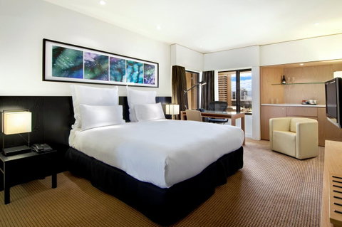 Hilton Adelaide - Bed n Breakfasts 7