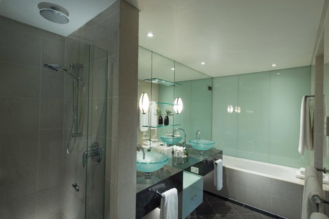 Hilton Adelaide - Bed n Breakfasts 25