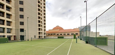 Hilton Adelaide - Bed n Breakfasts 8
