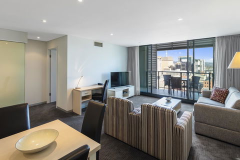 Oaks Adelaide Horizons Suites - Accommodation Australia 7
