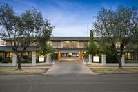 Book Wagga Wagga Accommodation Vacations Accommodation Australia Accommodation Australia