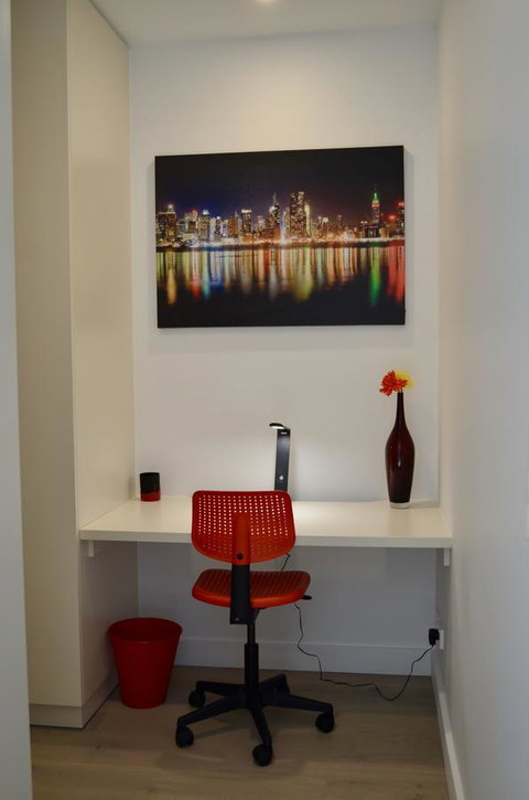 Whitmore SQ - Local Tourism 8