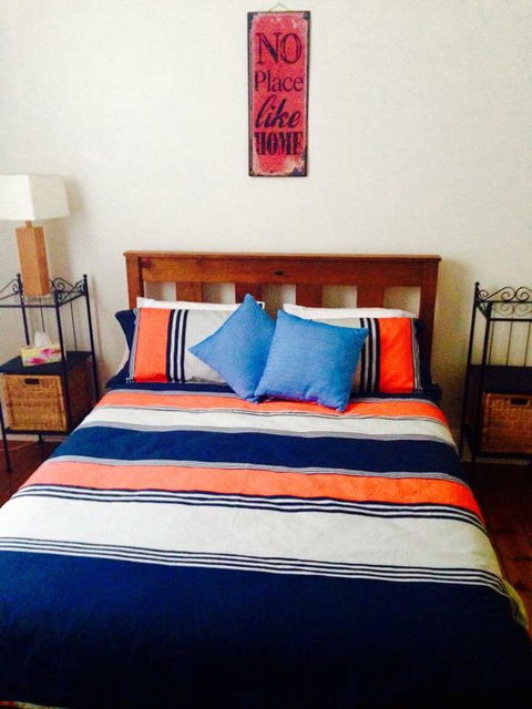 A Rose By The Park - Accommodation Australia 9