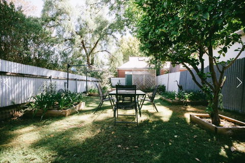 A Rose By The Park - Accommodation Australia 12