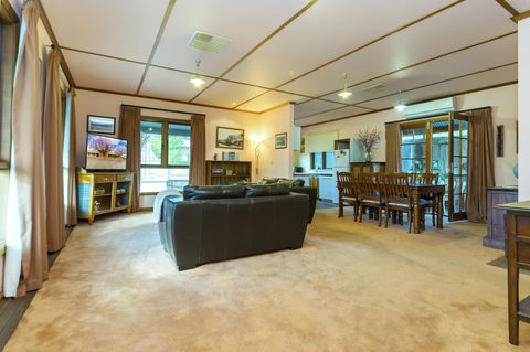 Rustic On 13th - Accommodation Australia 3