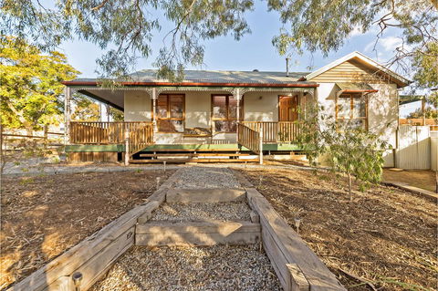Rustic On 13th - Accommodation Australia 0