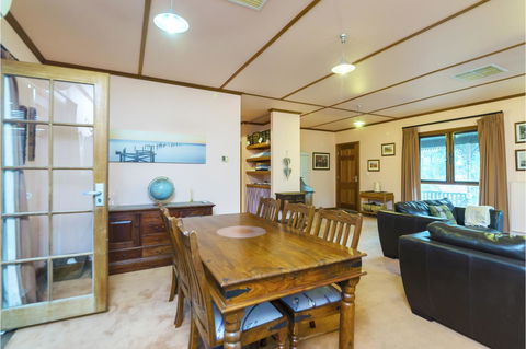 Rustic On 13th - Accommodation Australia 7