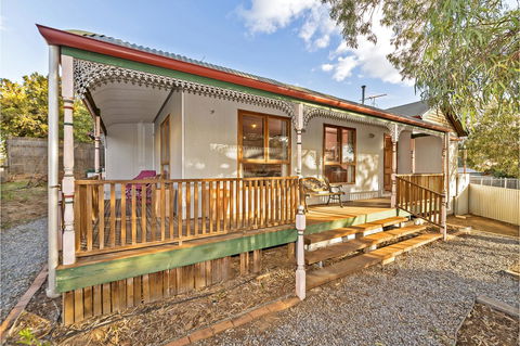 Rustic On 13th - Accommodation Australia 18