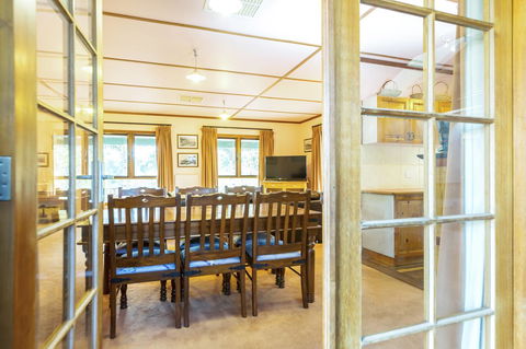 Rustic On 13th - Accommodation Australia 12