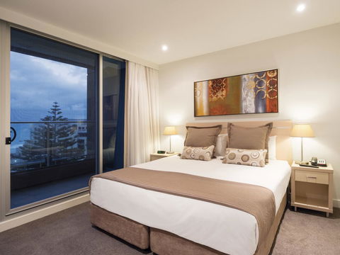 Oaks Glenelg Liberty Suites - Accommodation Australia 12