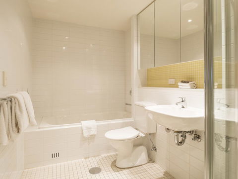 Oaks Glenelg Liberty Suites - Accommodation Australia 26
