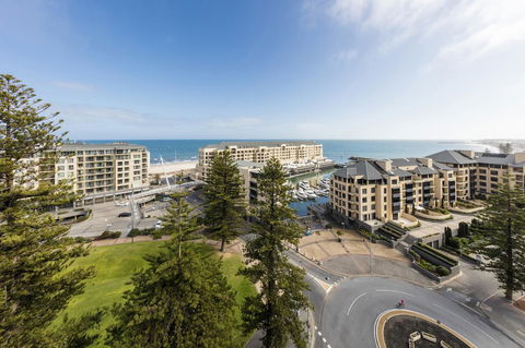 Oaks Glenelg Liberty Suites - Accommodation Australia 17